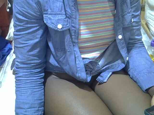 Ebonydora webcam