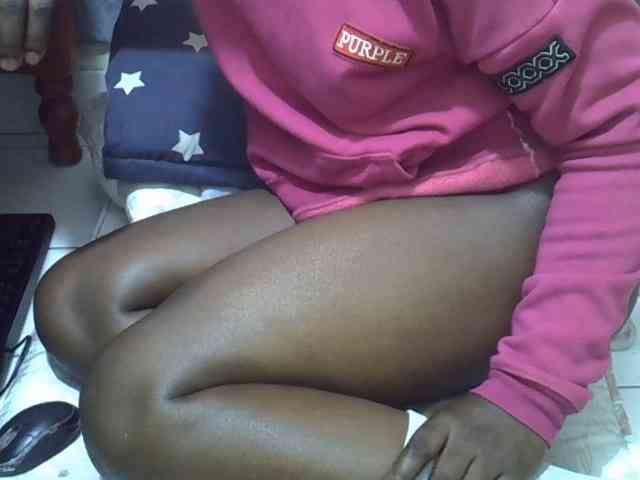 Ebonydora webcam