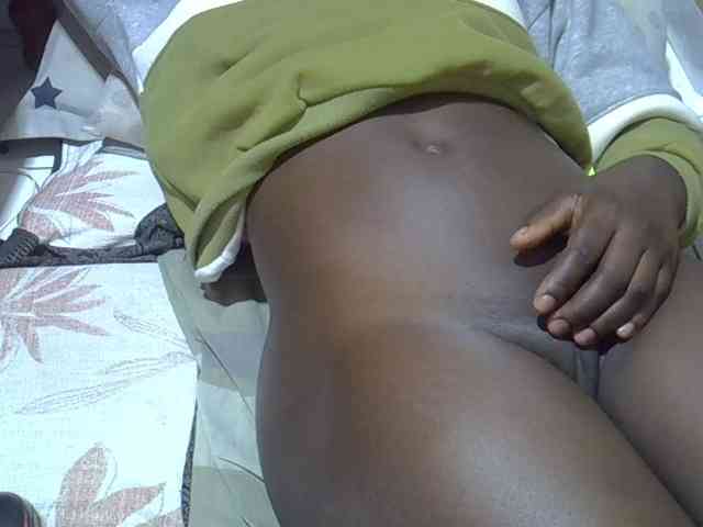 Ebonydora webcam