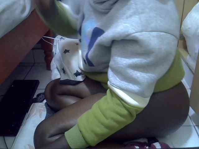 Ebonydora webcam