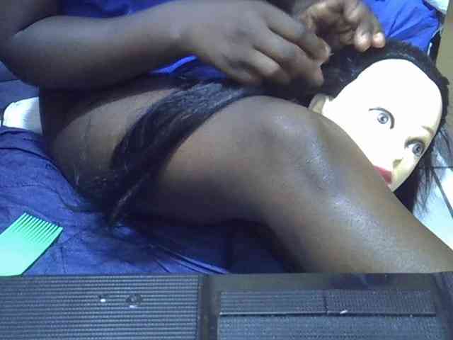 Ebonydora webcam