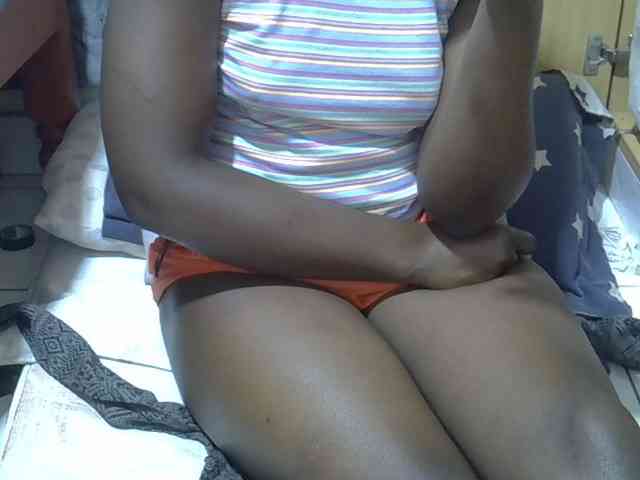 Ebonydora webcam