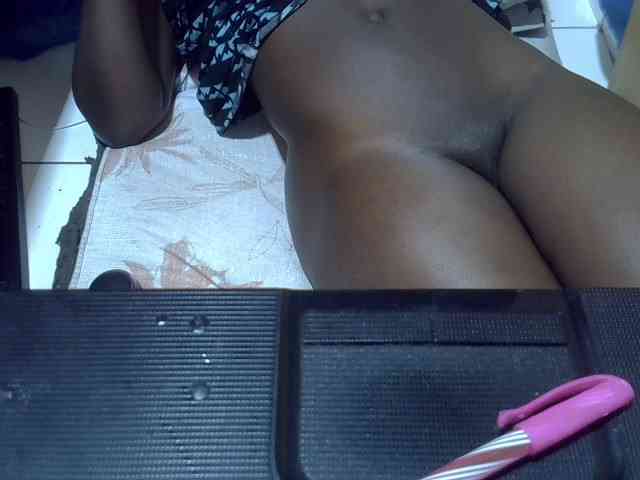 Ebonydora webcam