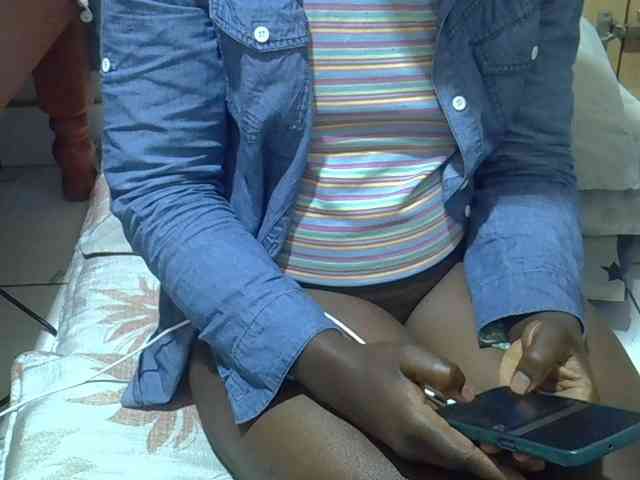 Ebonydora webcam