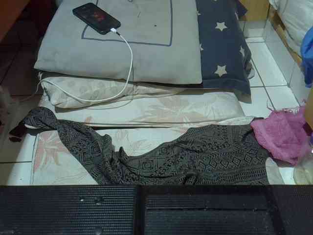 Ebonydora webcam