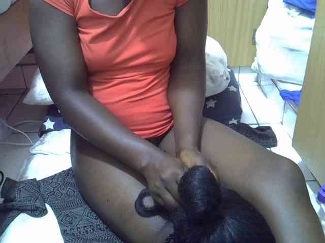 Ebonydora webcam