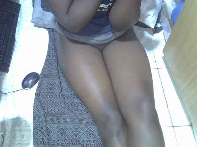 Ebonydora webcam