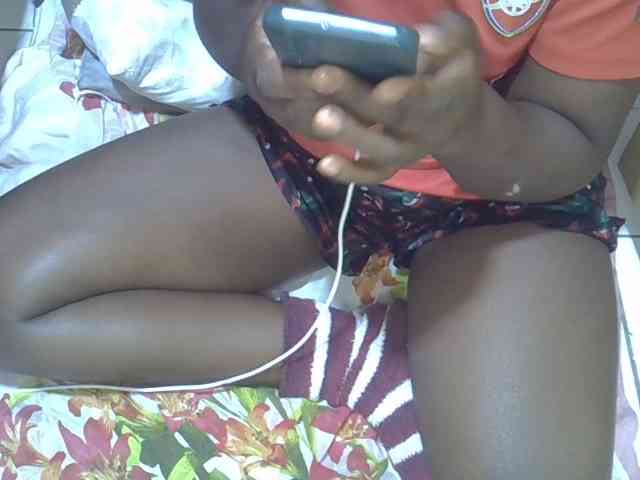 Ebonydora webcam