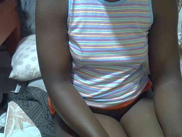 Ebonydora webcam