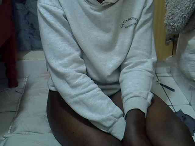Ebonydora webcam