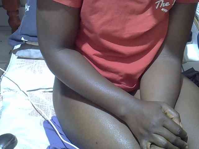 Ebonydora webcam