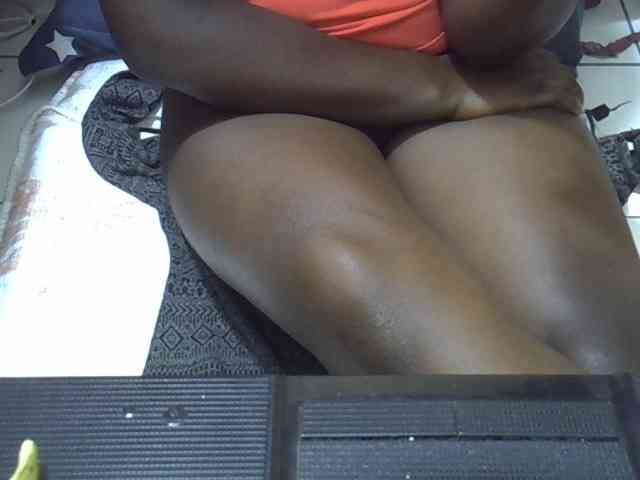 Ebonydora webcam