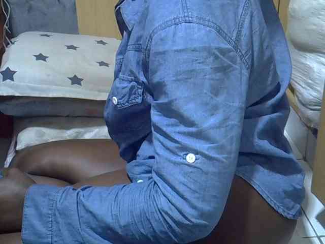 Ebonydora webcam
