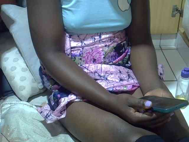 Ebonydora webcam