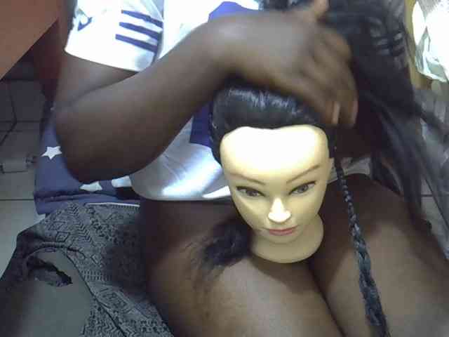 Ebonydora webcam