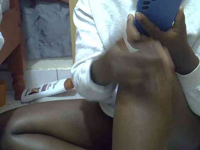 Ebonydora webcam