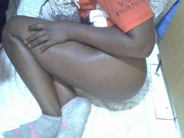 Ebonydora webcam
