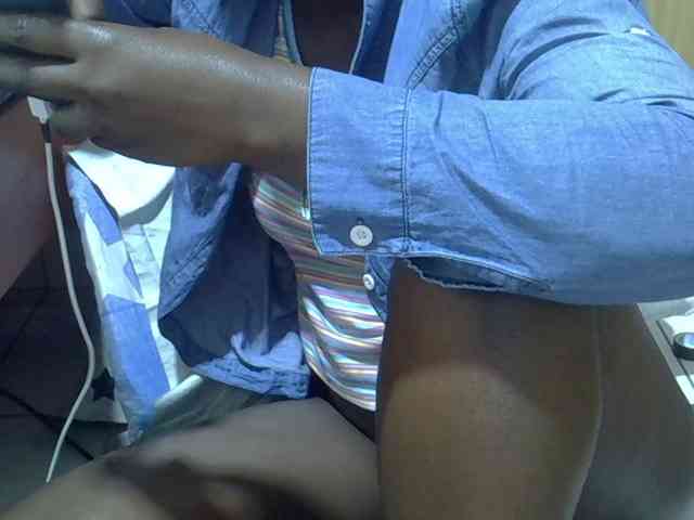 Ebonydora webcam