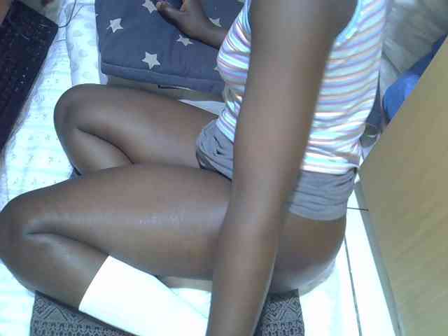Ebonydora webcam