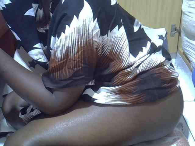 Ebonydora webcam