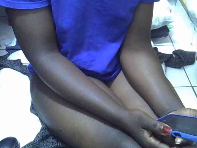 Ebonydora webcam