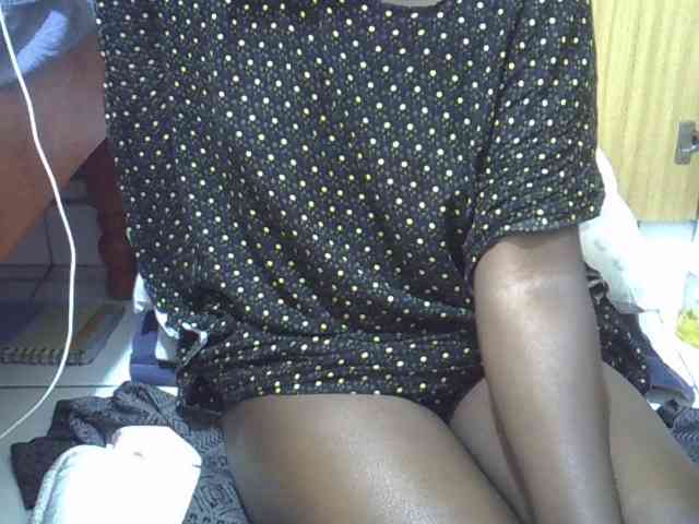Ebonydora webcam