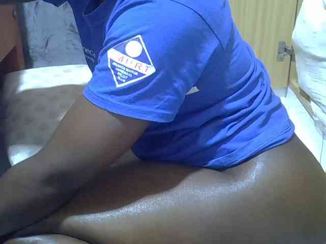 Ebonydora webcam