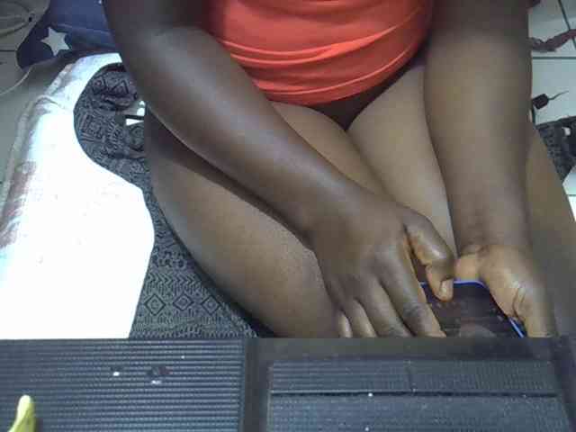 Ebonydora webcam