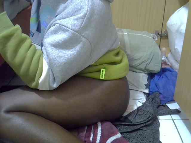 Ebonydora webcam