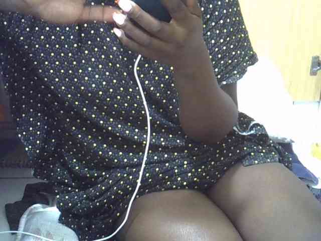 Ebonydora webcam