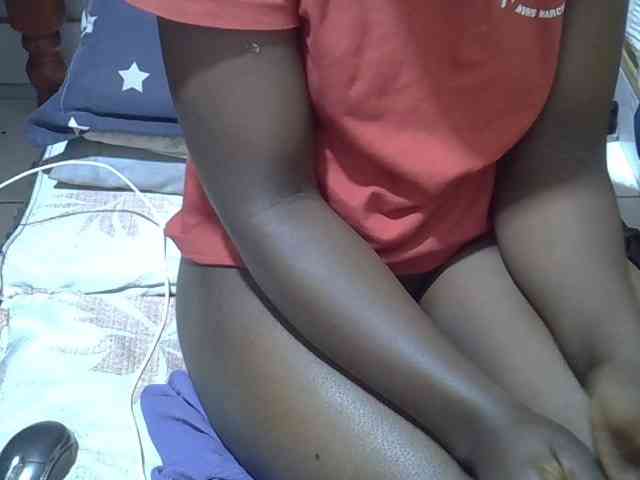 Ebonydora webcam