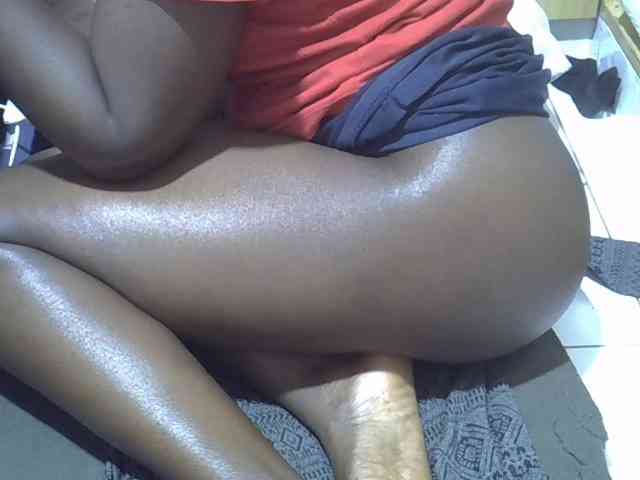 Ebonydora webcam