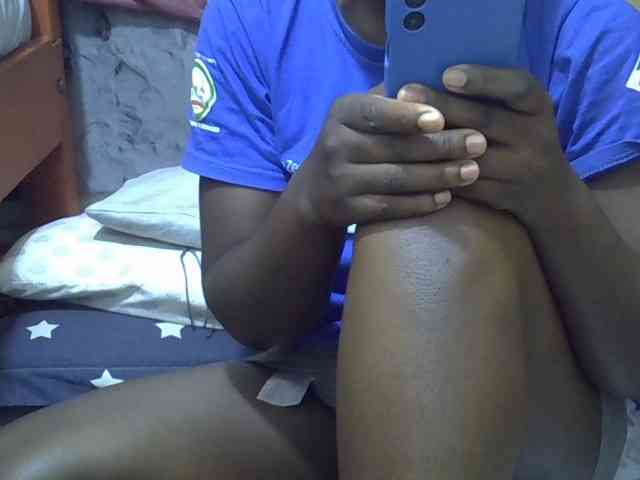 Ebonydora webcam