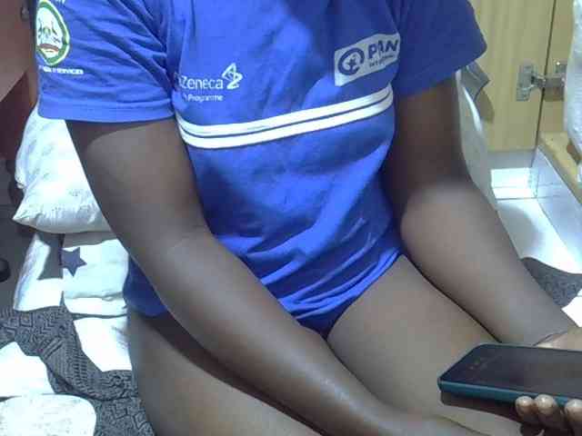 Ebonydora webcam