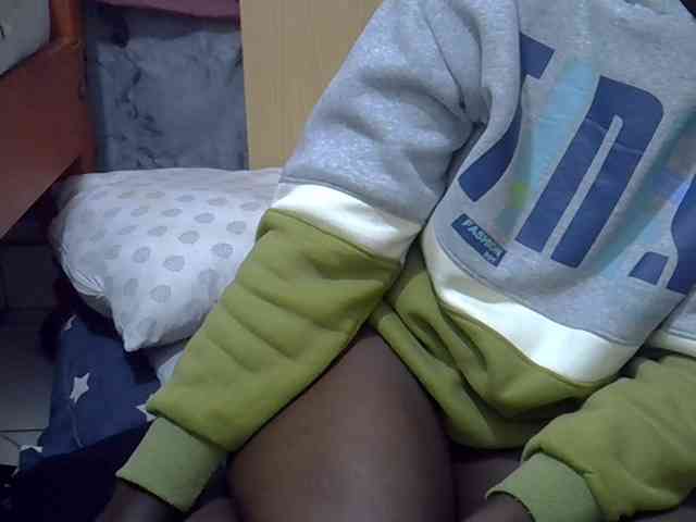 Ebonydora webcam