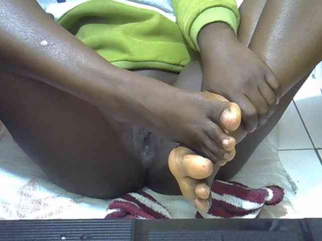 Ebonydora webcam