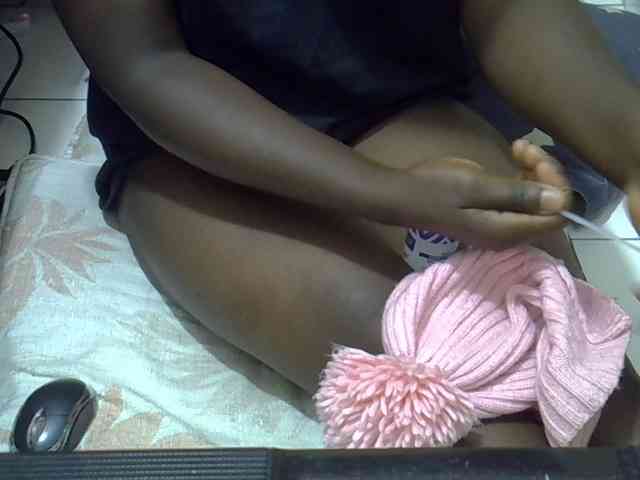 Ebonydora webcam