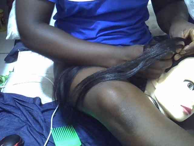 Ebonydora webcam