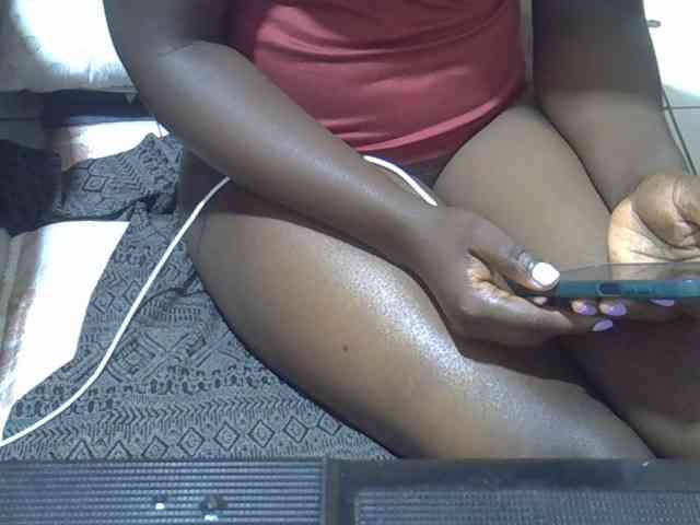 Ebonydora webcam
