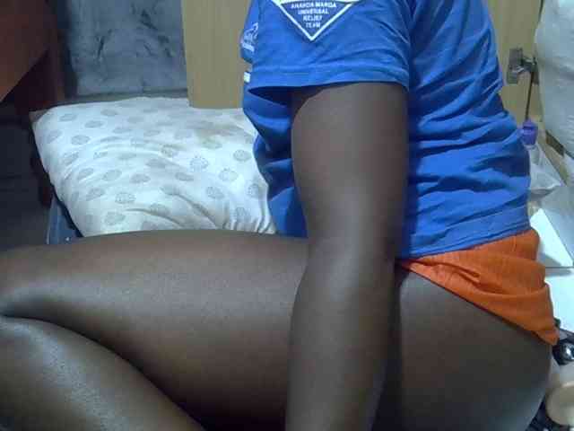 Ebonydora webcam