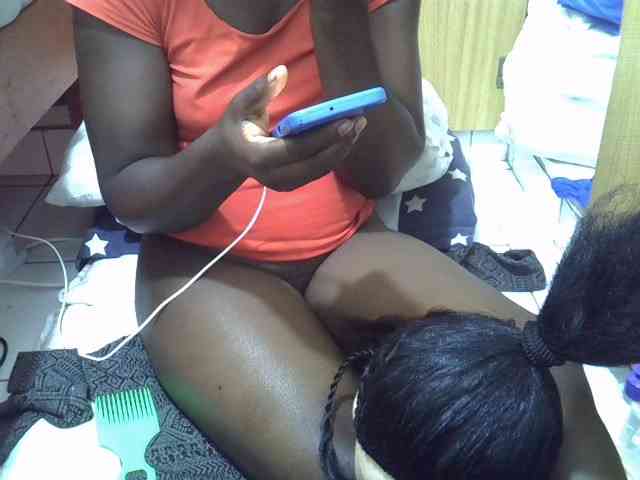 Ebonydora webcam