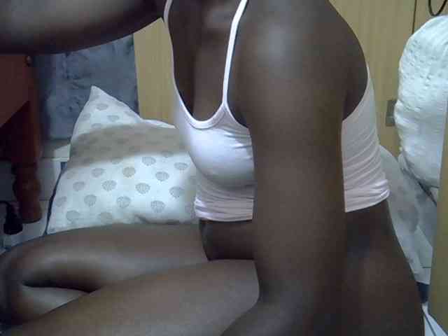 Ebonydora webcam