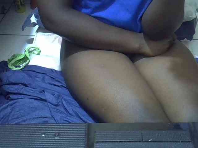 Ebonydora webcam