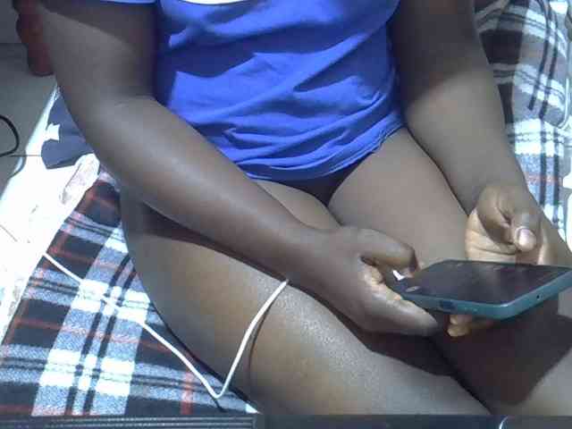 Ebonydora webcam