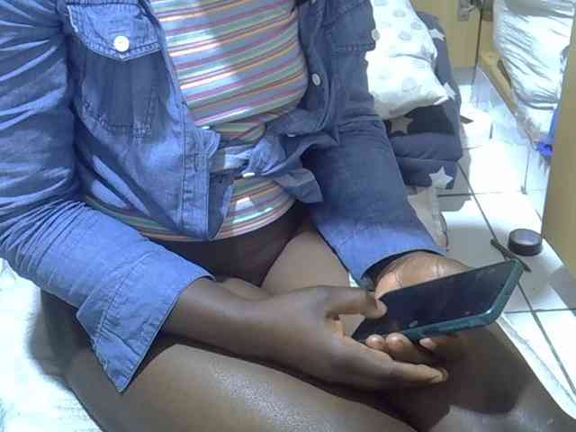 Ebonydora webcam