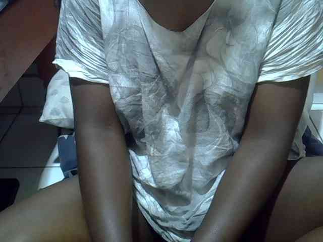 Ebonydora webcam