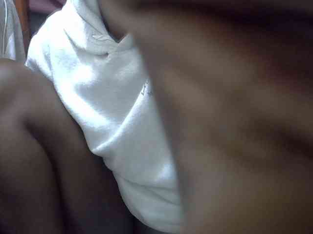 Ebonydora webcam