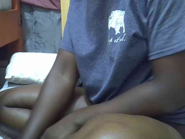Ebonydora webcam