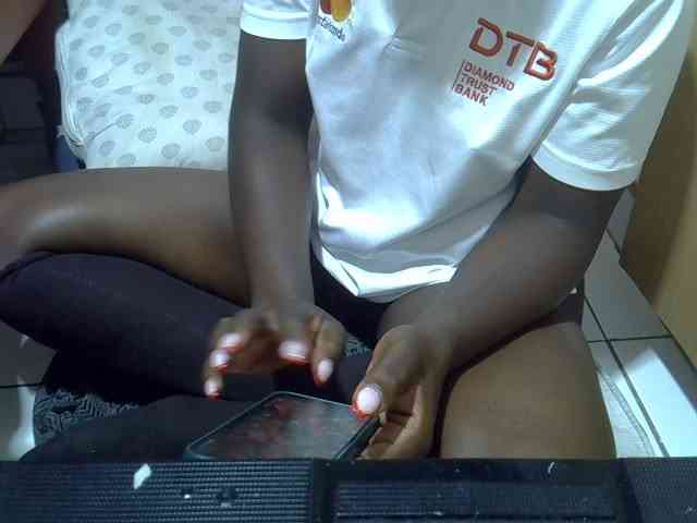 Ebonydora webcam