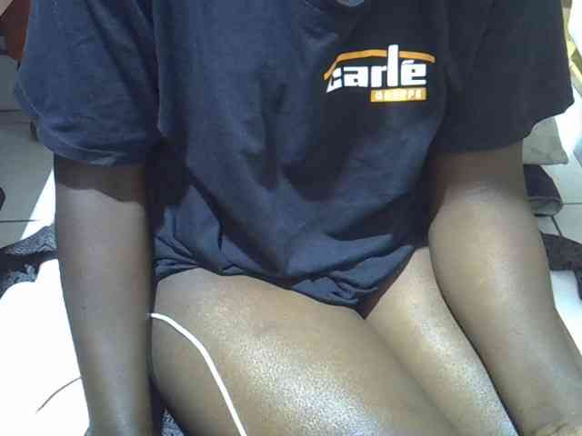 Ebonydora webcam